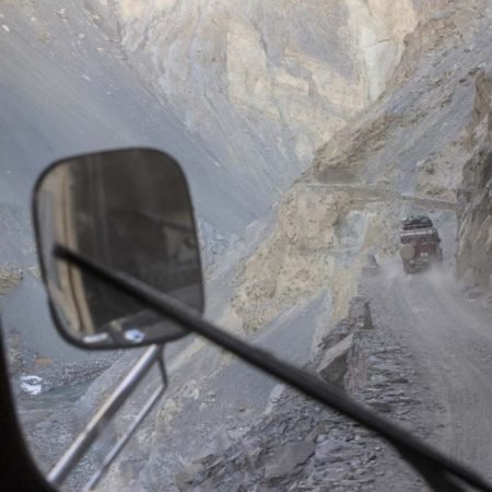 road to shimshal valley, pakistan passu peak