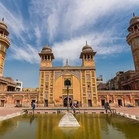 wazir khan mosque